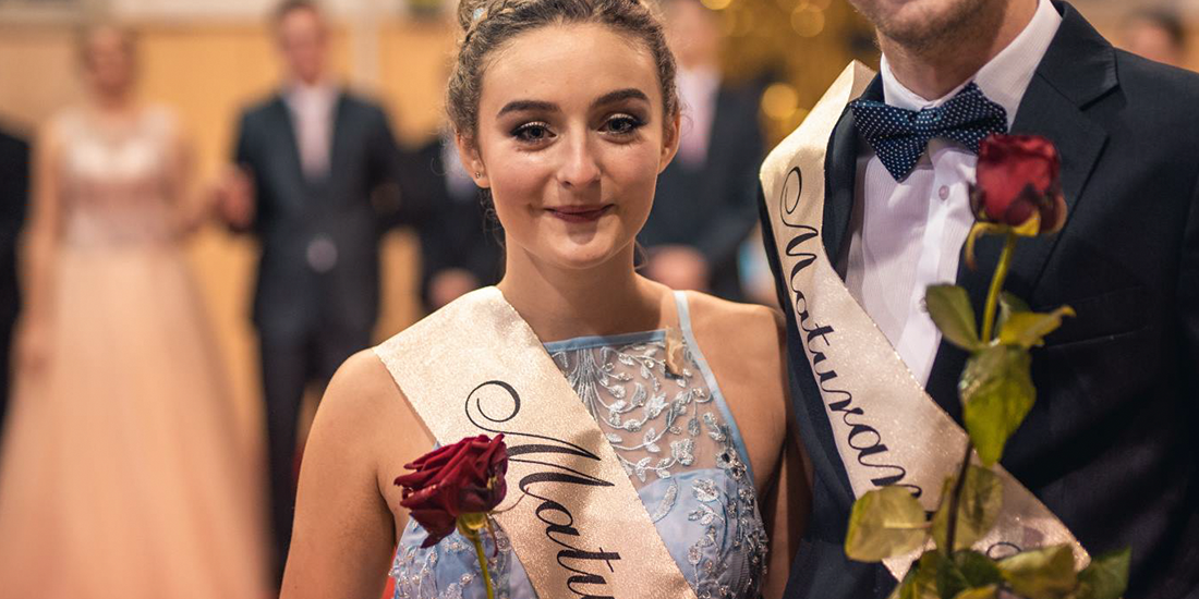 Jemné líčení pro maturantku